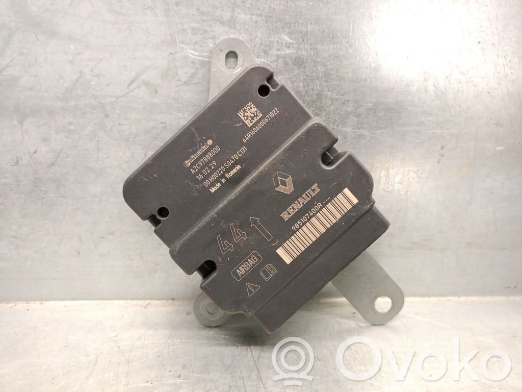 Renault Captur Airbag control unit/module 
