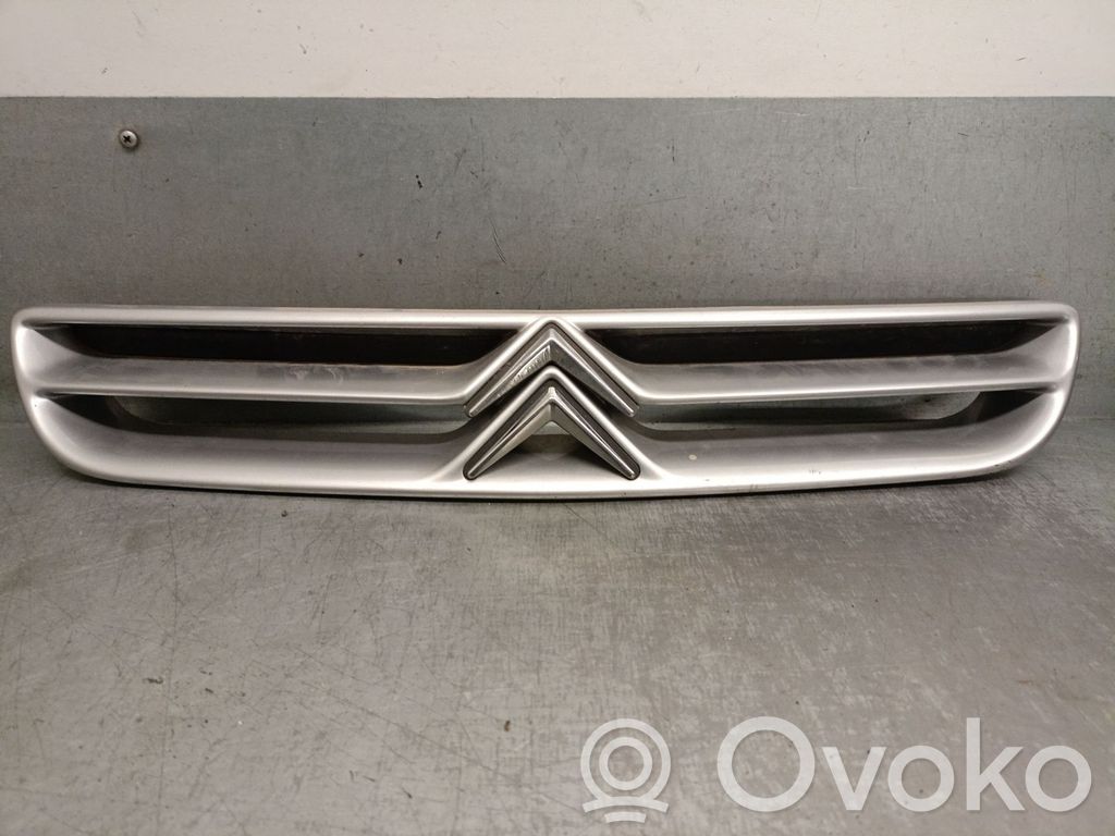 Citroen Xantia Rejilla delantera 