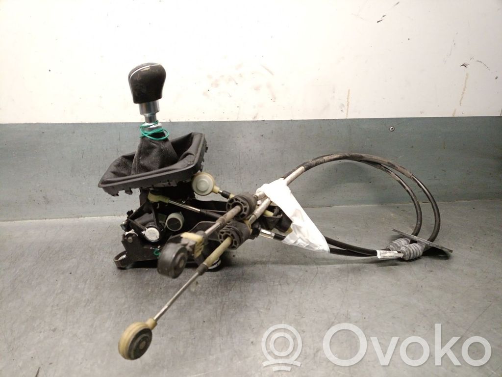 Ford Focus Pavarų perjungimo traukė 