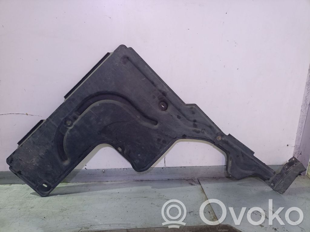 Placa protectora/protector antisalpicaduras motor   51717020537,51717020537