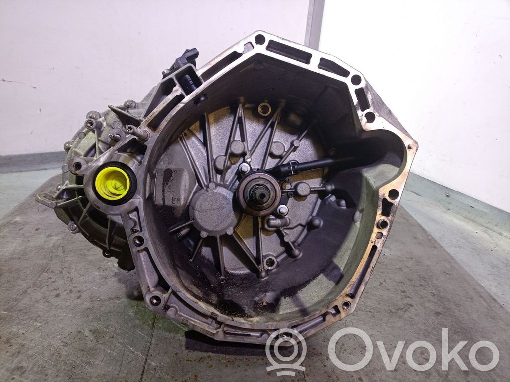 Manualna 5-biegowa skrzynia biegów   TL4A018,7701700574,S089310