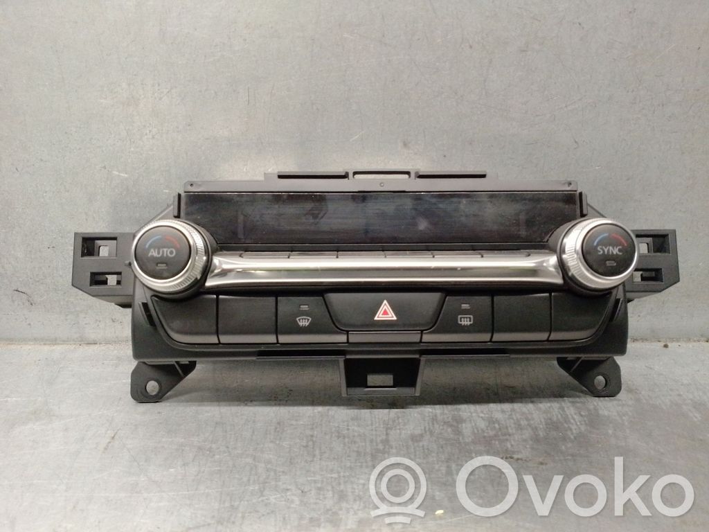 Mazda CX-30 Climate control unit 