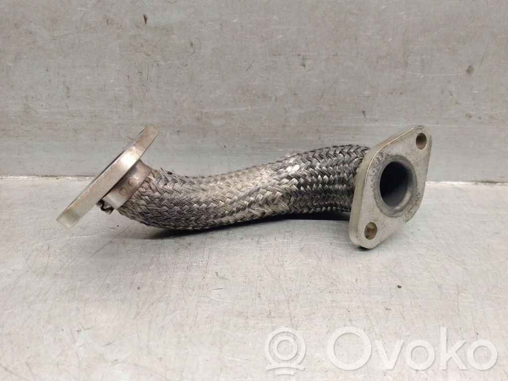 Audi A4 S4 B5 8D Ilmastointilaitteen putki (A/C) 