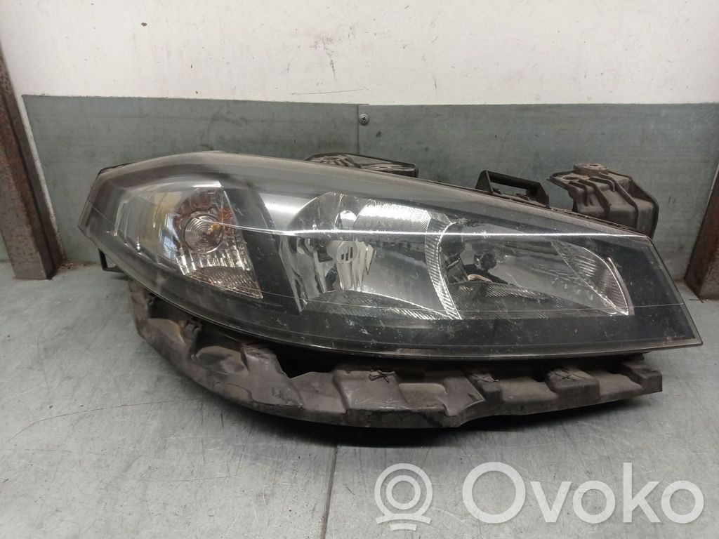Renault Laguna II Far 