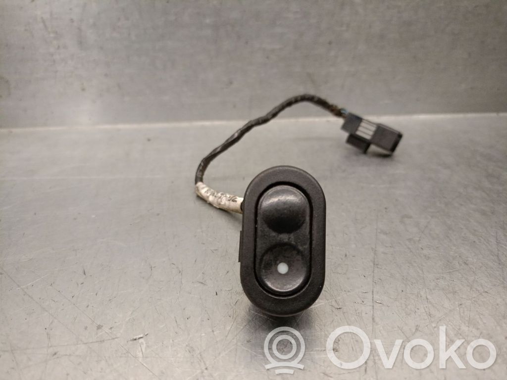 Opel Corsa B Electric window control switch 