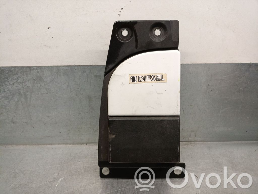 Iveco Daily 6th gen Klapka wlewu paliwa 