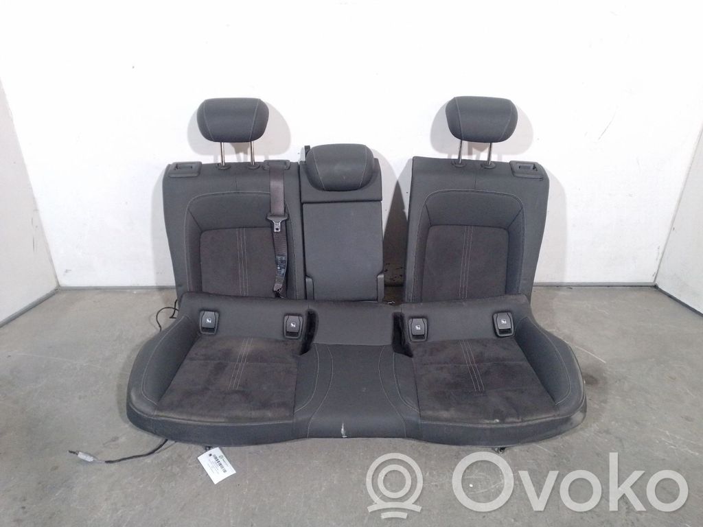 Takaistuin   39097503,39097503
