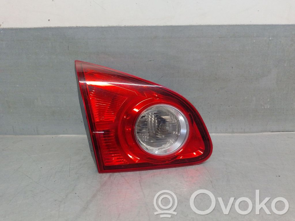 Nissan Qashqai+2 Takavalot 