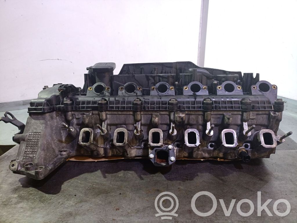 BMW 5 E39 Engine head 