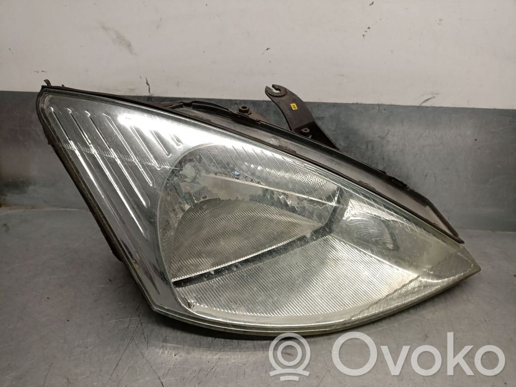 Headlight/headlamp   1152092,1152092