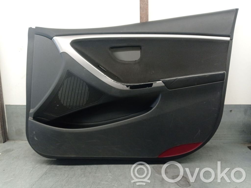 Hyundai i30 Revestimiento de puerta delantera