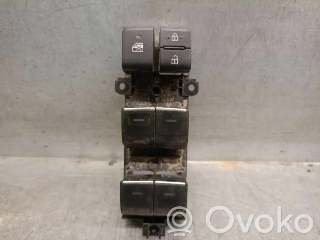 Toyota Corolla E160 E170 Electric window control switch 