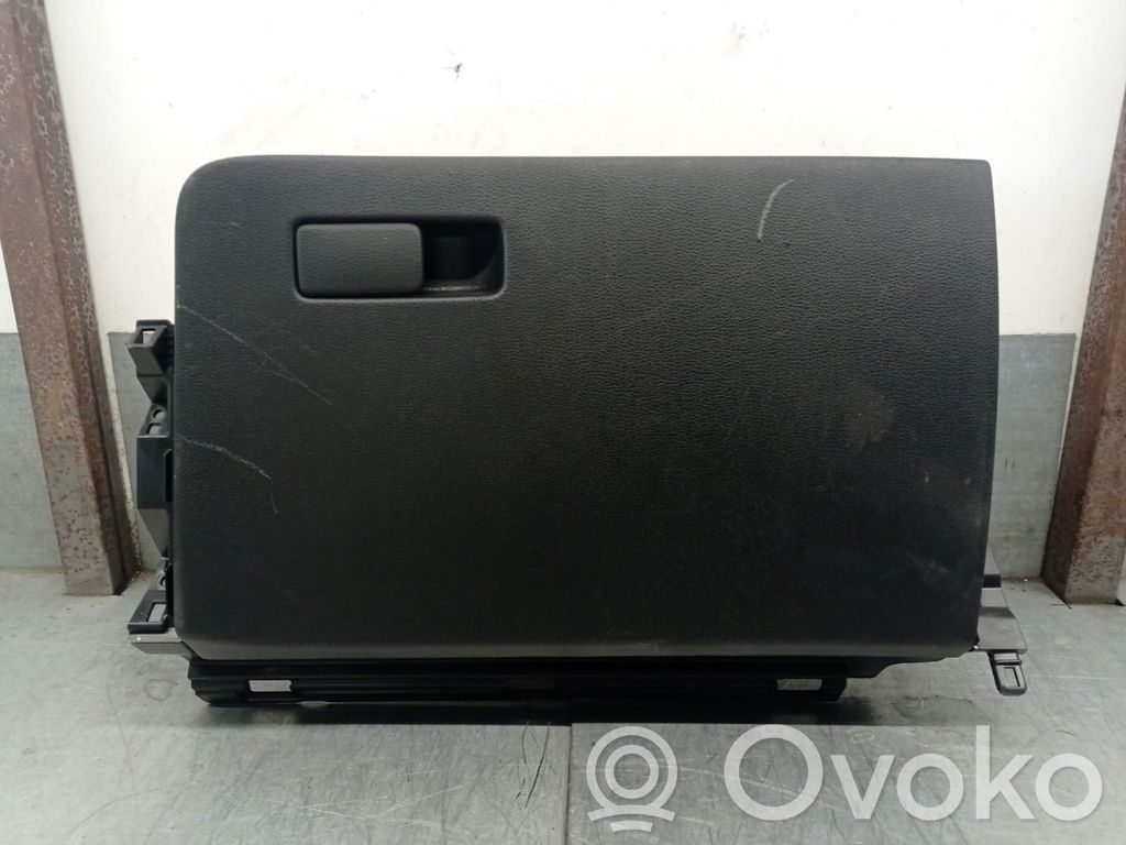 KIA Xceed Handschuhfach 