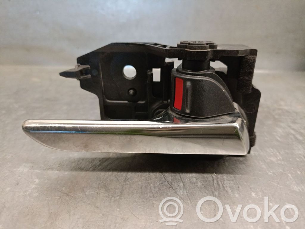 Mazda CX-30 Front door interior handle 