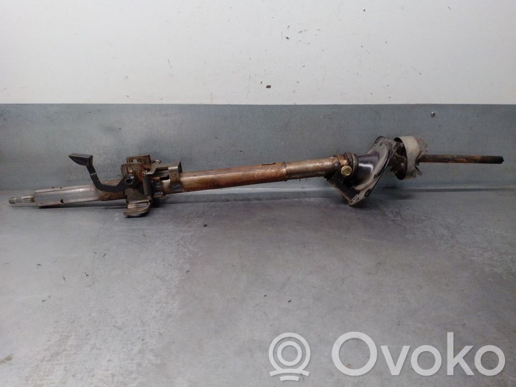 Nissan Terrano Steering wheel axle 