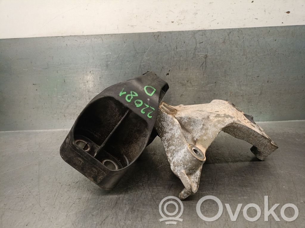 Renault Captur II Engine mount bracket 