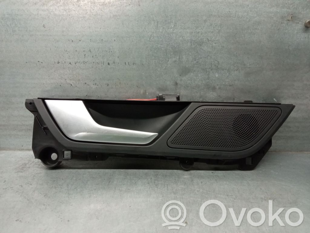 Audi A6 C7 Manecilla interna puerta trasera 