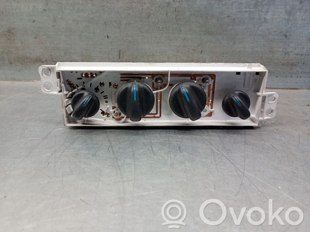 Chrysler PT Cruiser Air conditioner control unit module 