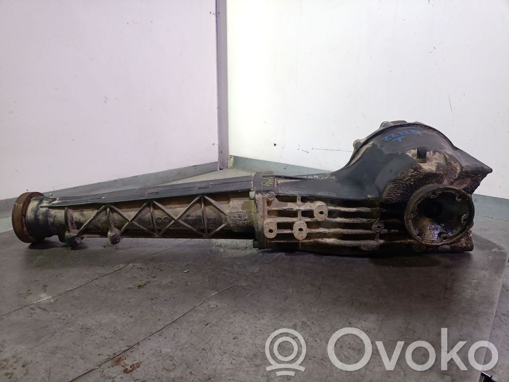 Audi A4 S4 B5 8D Galinis reduktorius 