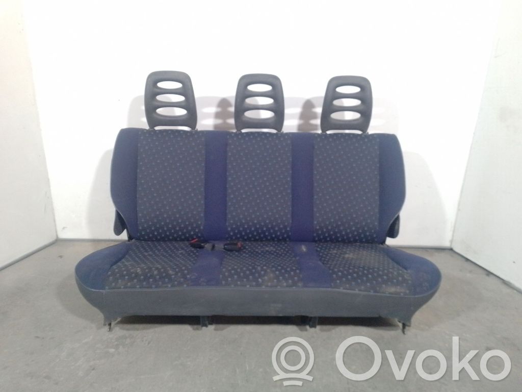 Заднее сиденье   8850Q2,8850Q2