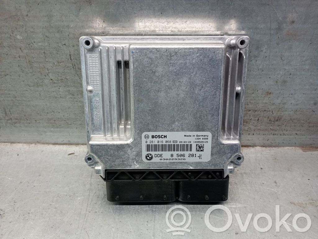 BMW 1 E81 E87 Engine control unit/module 