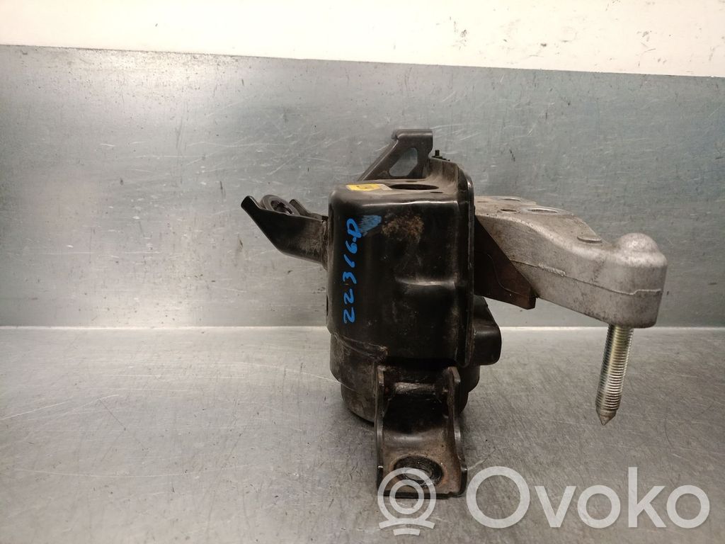 Toyota RAV 4 (XA40) Engine mount bracket 
