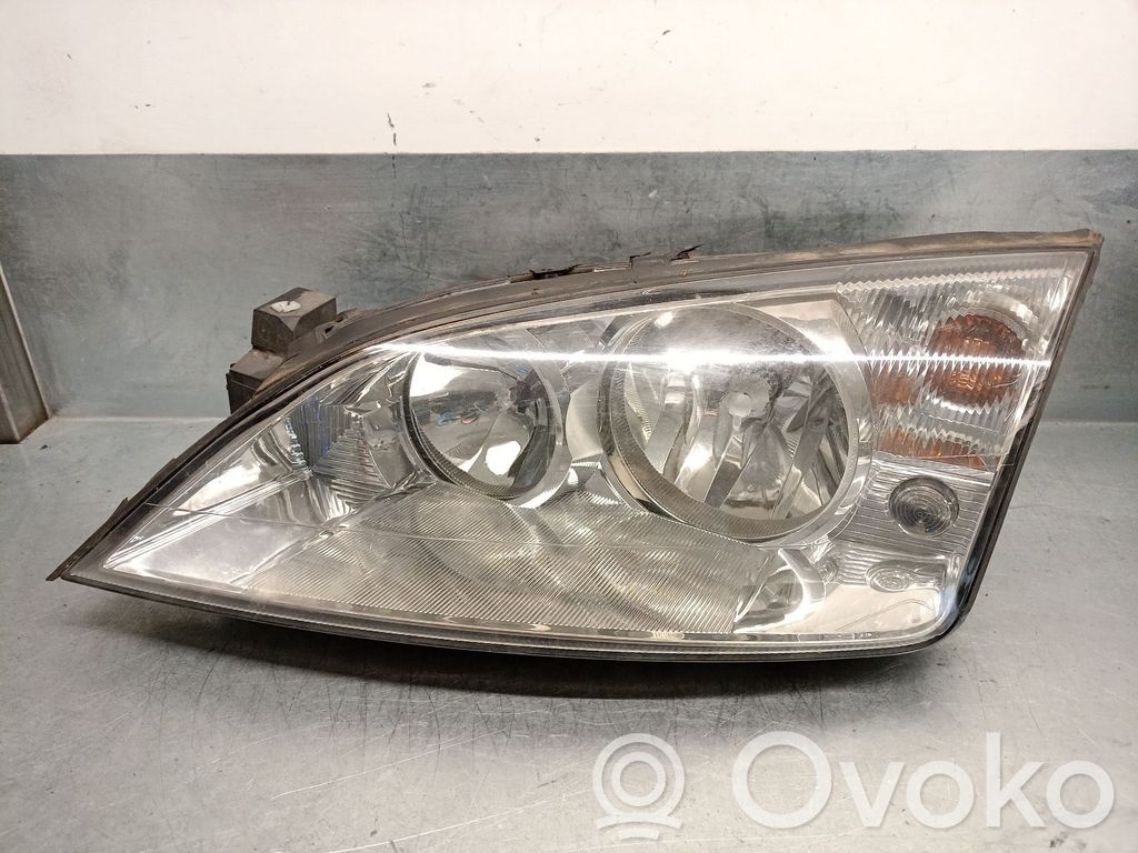 Ford Mondeo Mk III Lampa przednia 