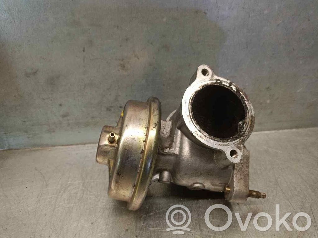 Válvula EGR   4X4R7002AA