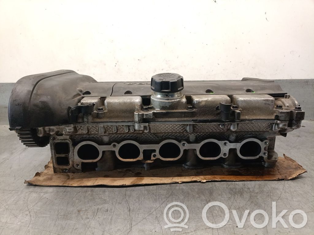 Engine head   1001837,8251140,1001761