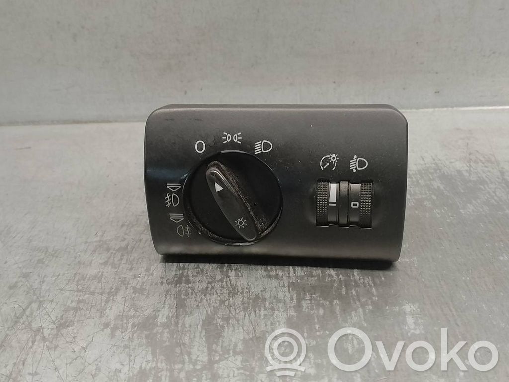 Interruptor de control del panel de luces   4B1941531C
