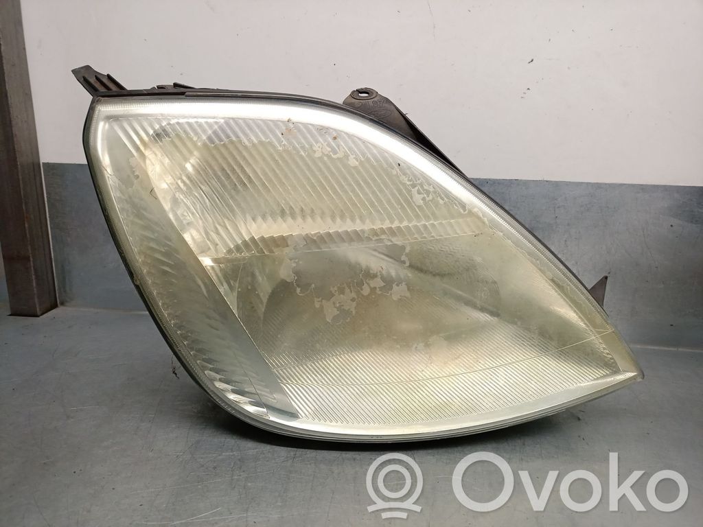 Ford Fiesta Phare frontale 