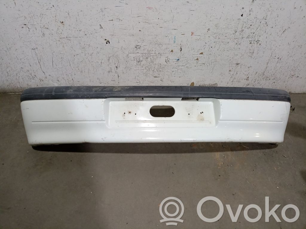 Renault Clio I Bamperis 