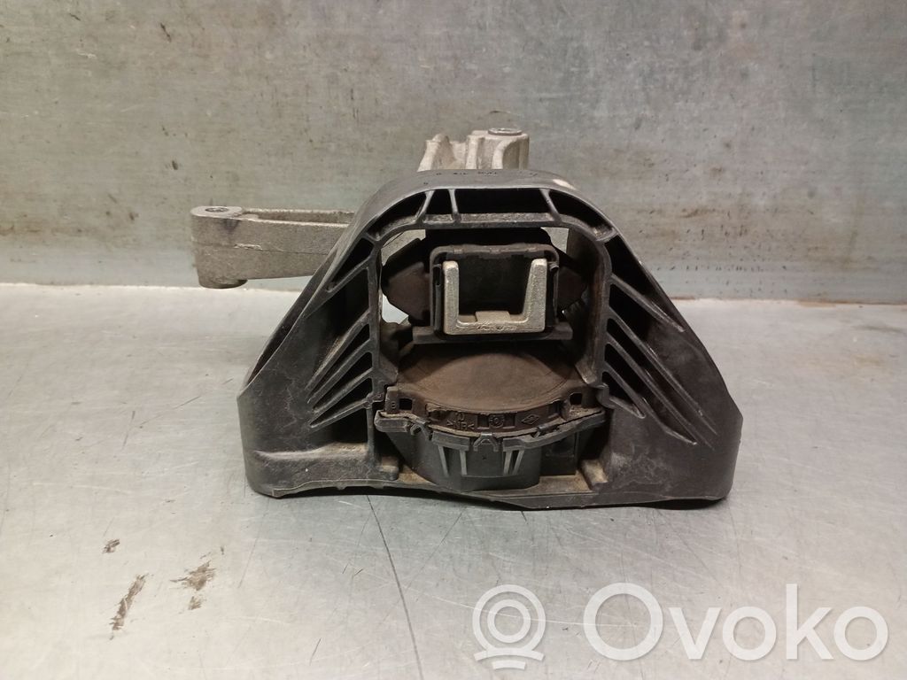Renault Talisman Engine mount bracket 