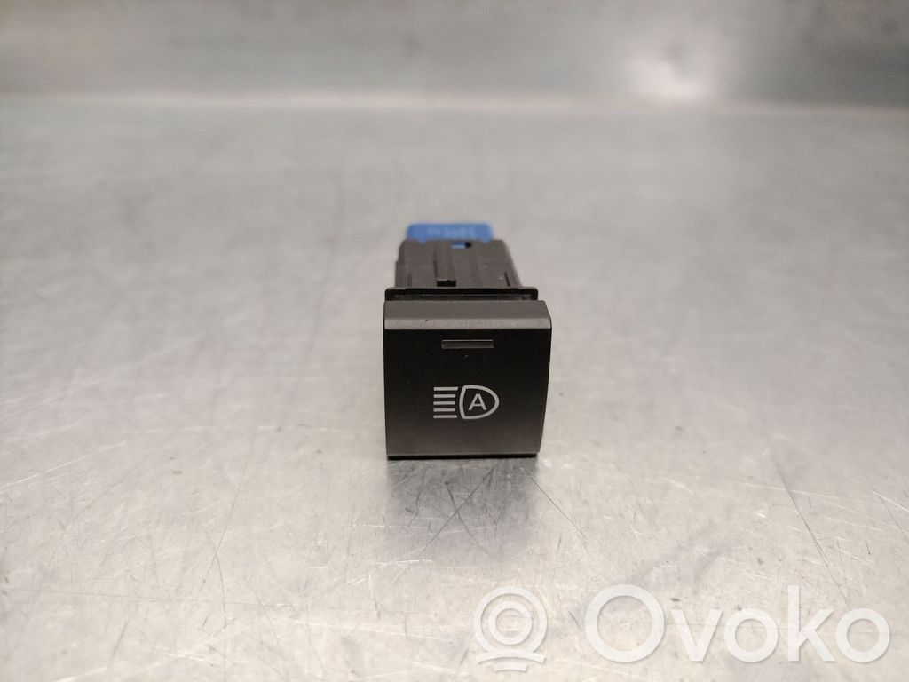 Toyota Yaris Panel lighting control switch 
