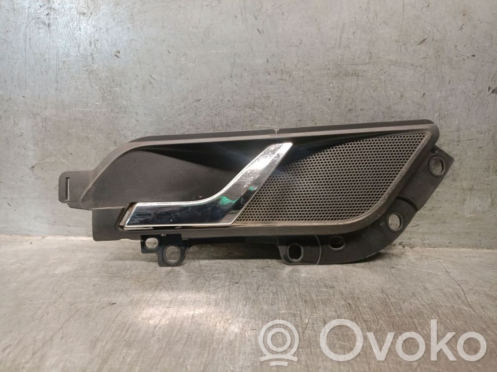 Skoda Rapid (NH) Manecilla interna puerta trasera 