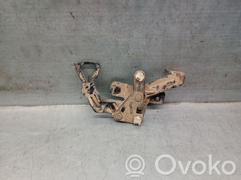 Ford Ranger Tie down hook / loop 