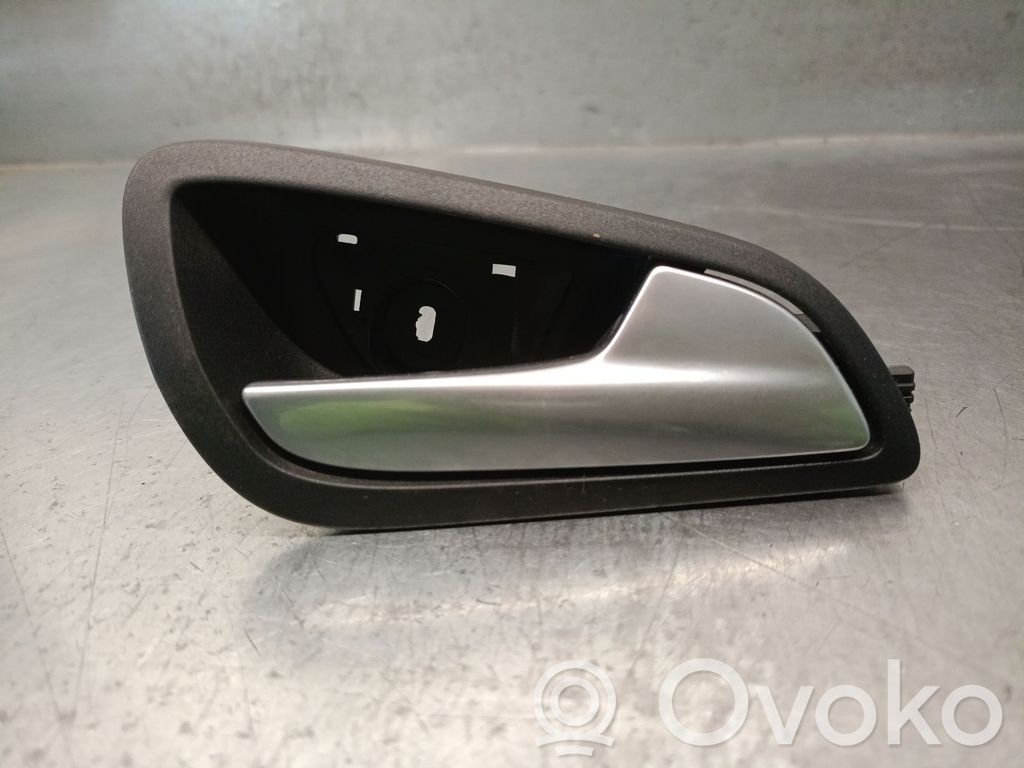 Ford Focus Rear door interior handle 