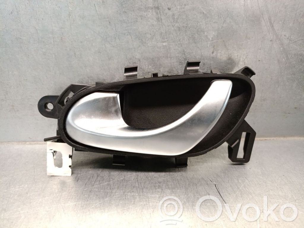 Renault Kadjar Manecilla interna puerta delantera 