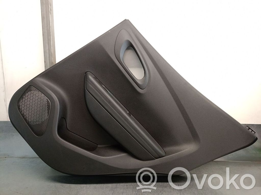 Renault Kadjar Takaoven verhoilu 