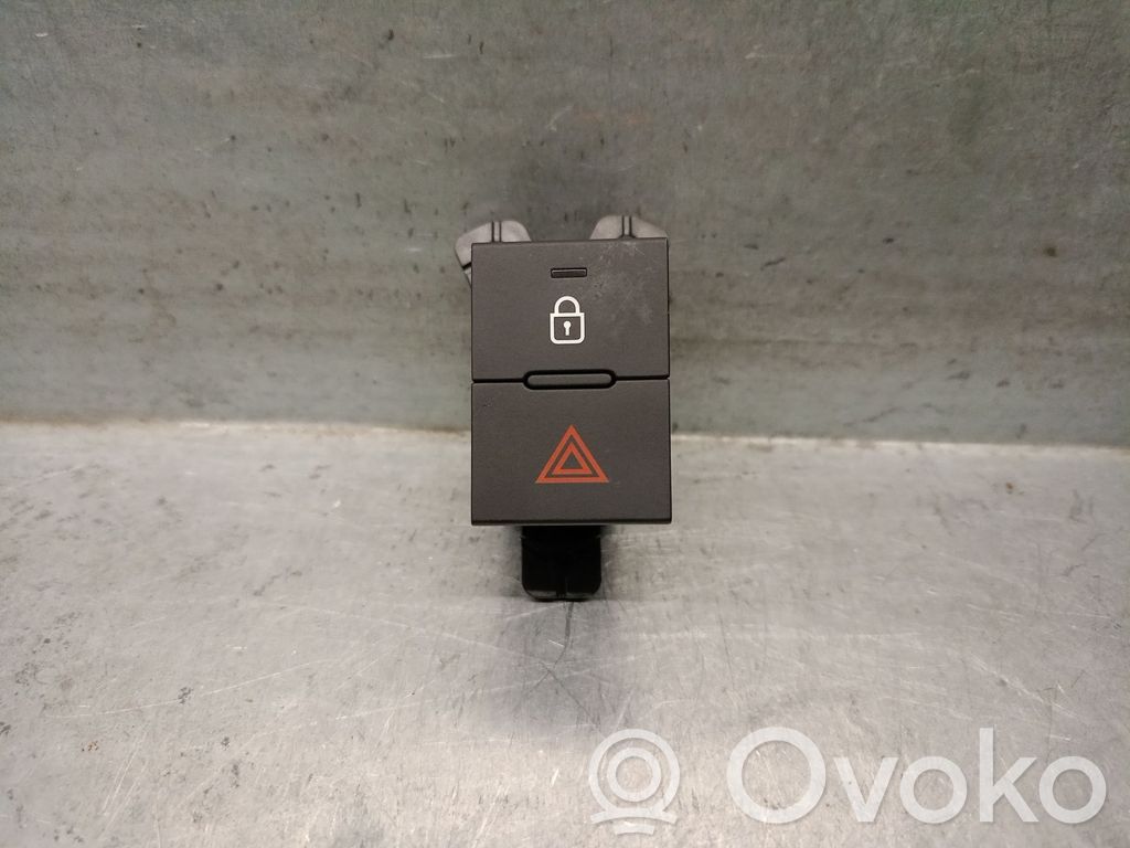 Hyundai i20 (BC3 BI3) Botón interruptor de luz de peligro 
