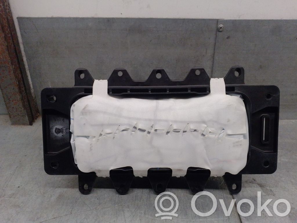Mercedes-Benz GLA H247 Airbag lateral 