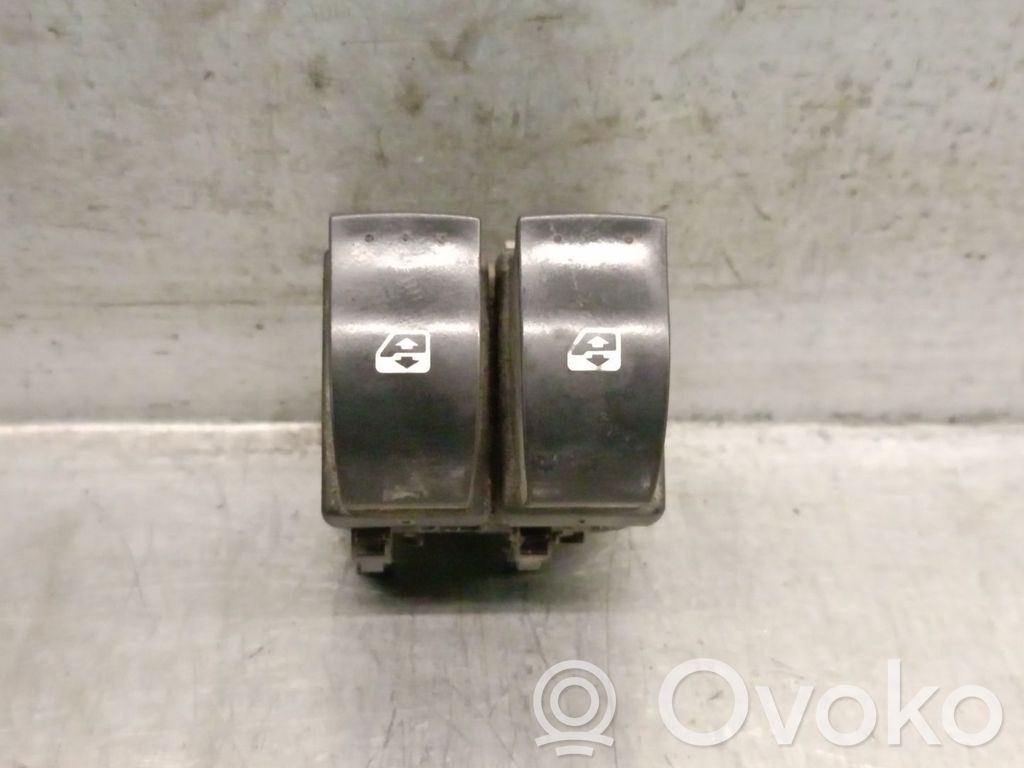 Renault Megane II Electric window control switch 