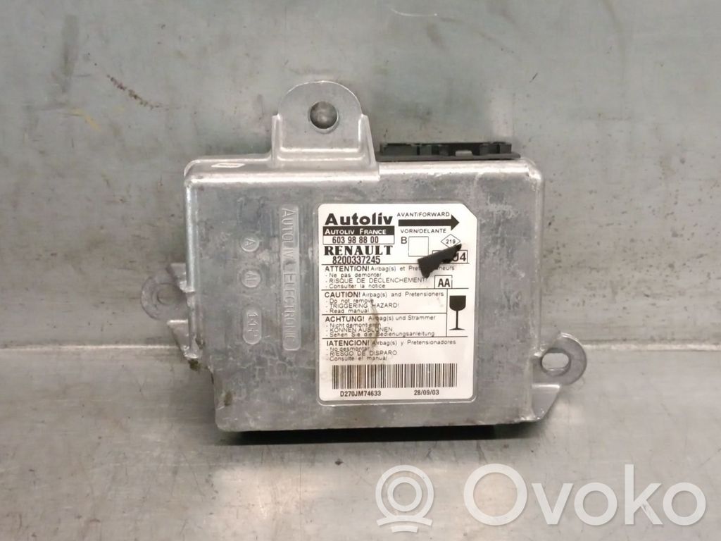 Renault Megane II Unitate/modul de comandă airbaguri 