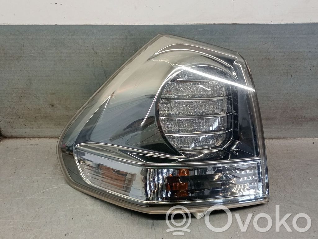 Lexus RX 450H Aizmugurējais lukturis virsbūvē 