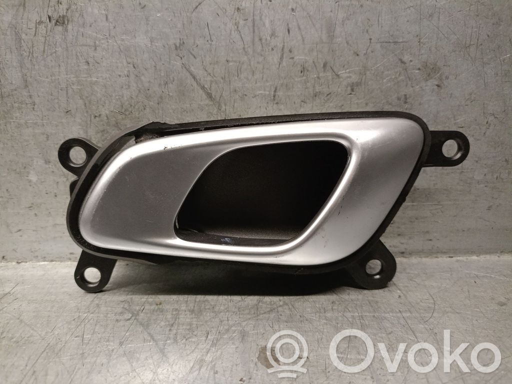 Manecilla interna puerta delantera   82613J7000,82613J7000