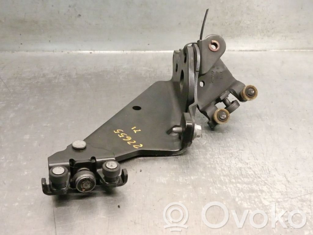Renault Kangoo II Sliding door upper roller guide/hinge 