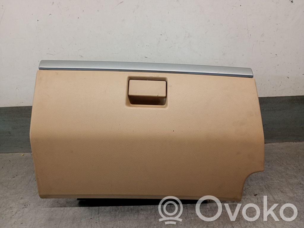 Land Rover Freelander 2 - LR2 Handschuhfach 