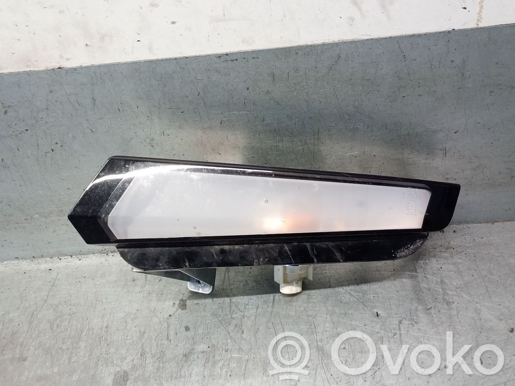 Iveco Daily 6th gen Faro/fanale 
