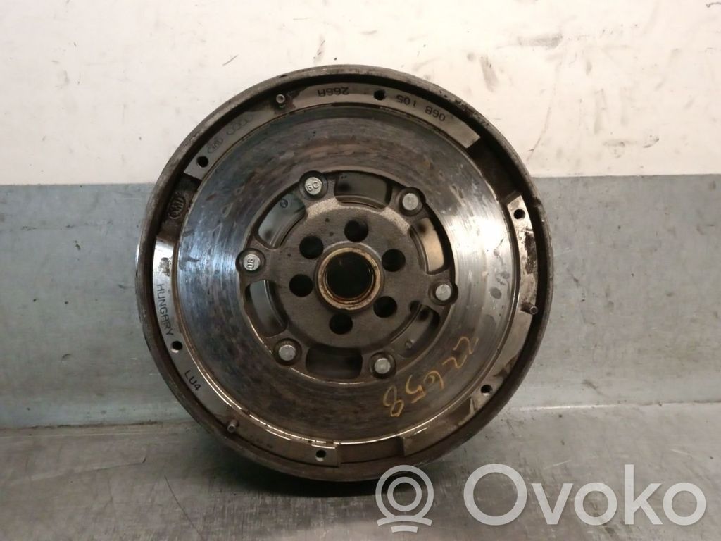Audi A4 S4 B6 8E 8H Vauhtipyörä 