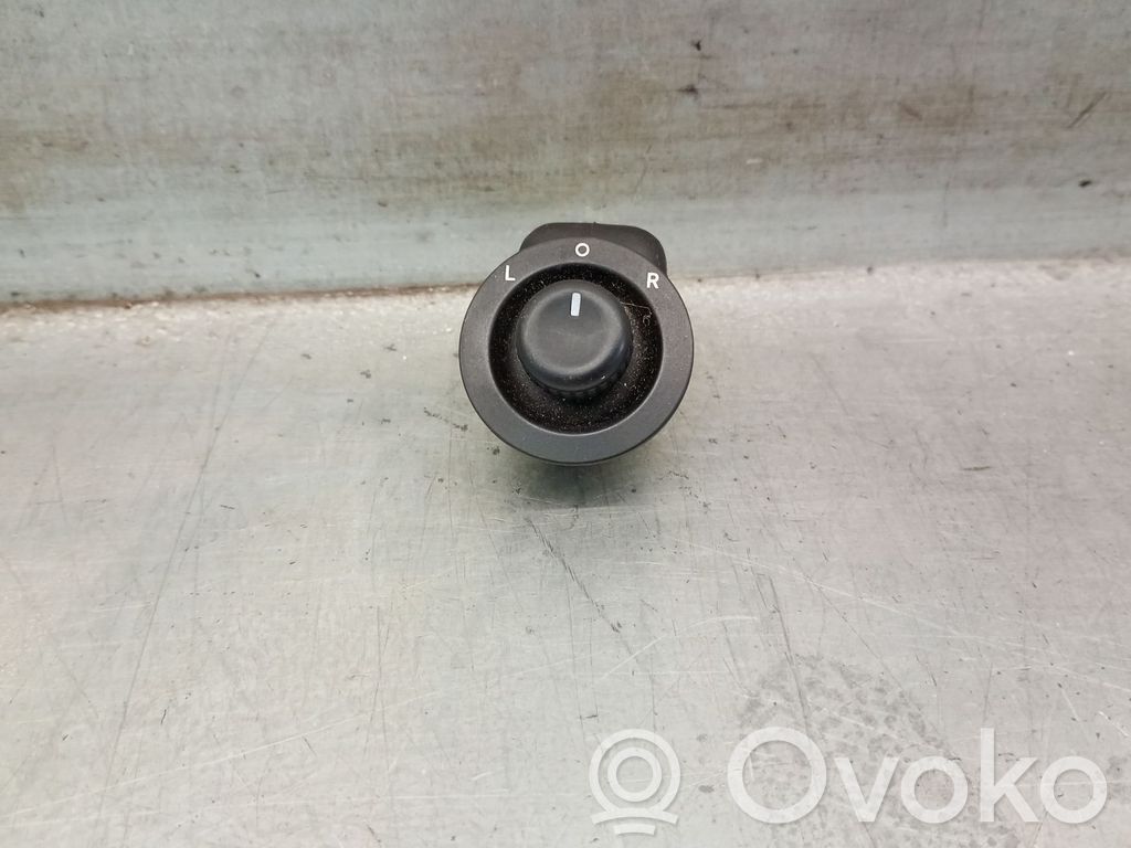 Jeep Compass Wing mirror switch 